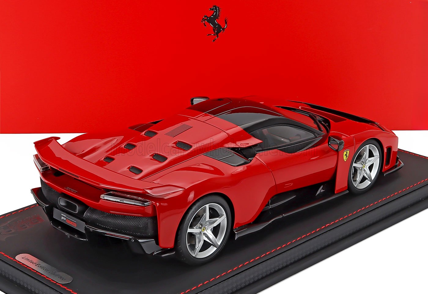 Ferrari F80 Rød 1:18