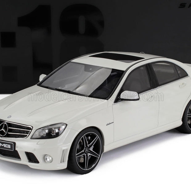 Mercedes C63 AMG 2007 1:18