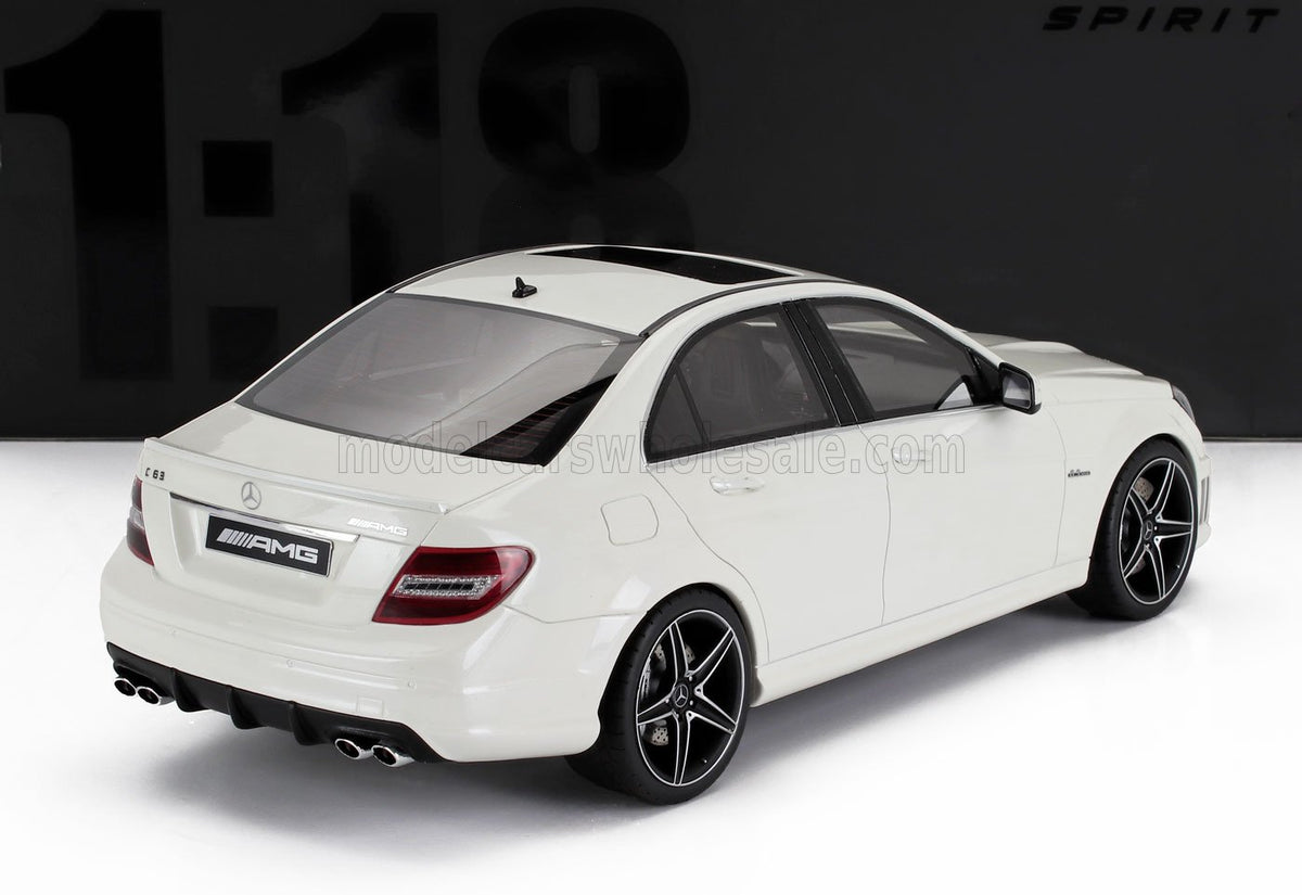 Mercedes C63 AMG 2007 1:18