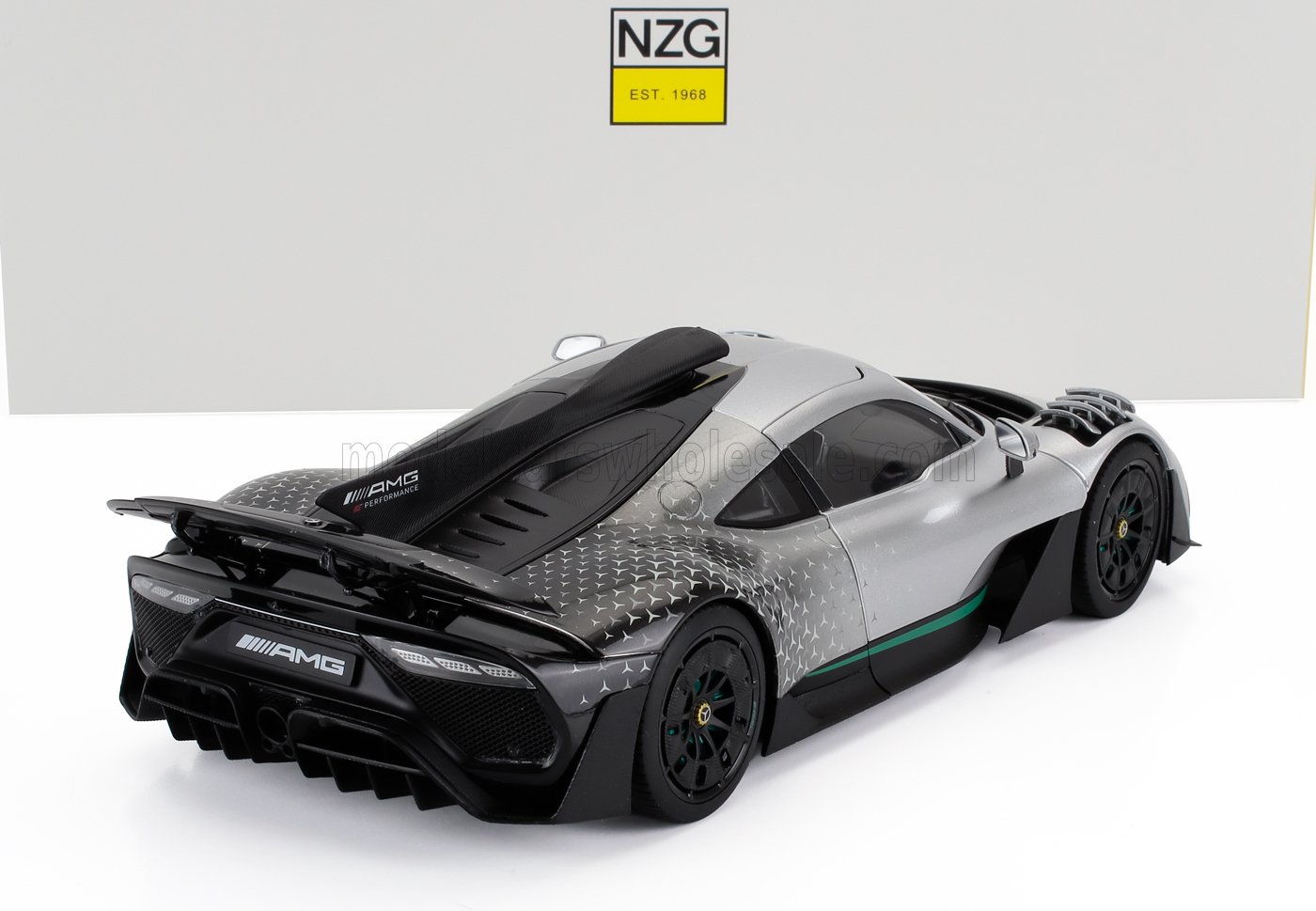Mercedes-Benz AMG ONE Sølv 1:18