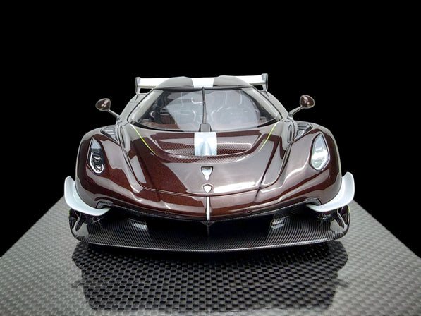 Koenigsegg Jesko Sadair Spear 1:18