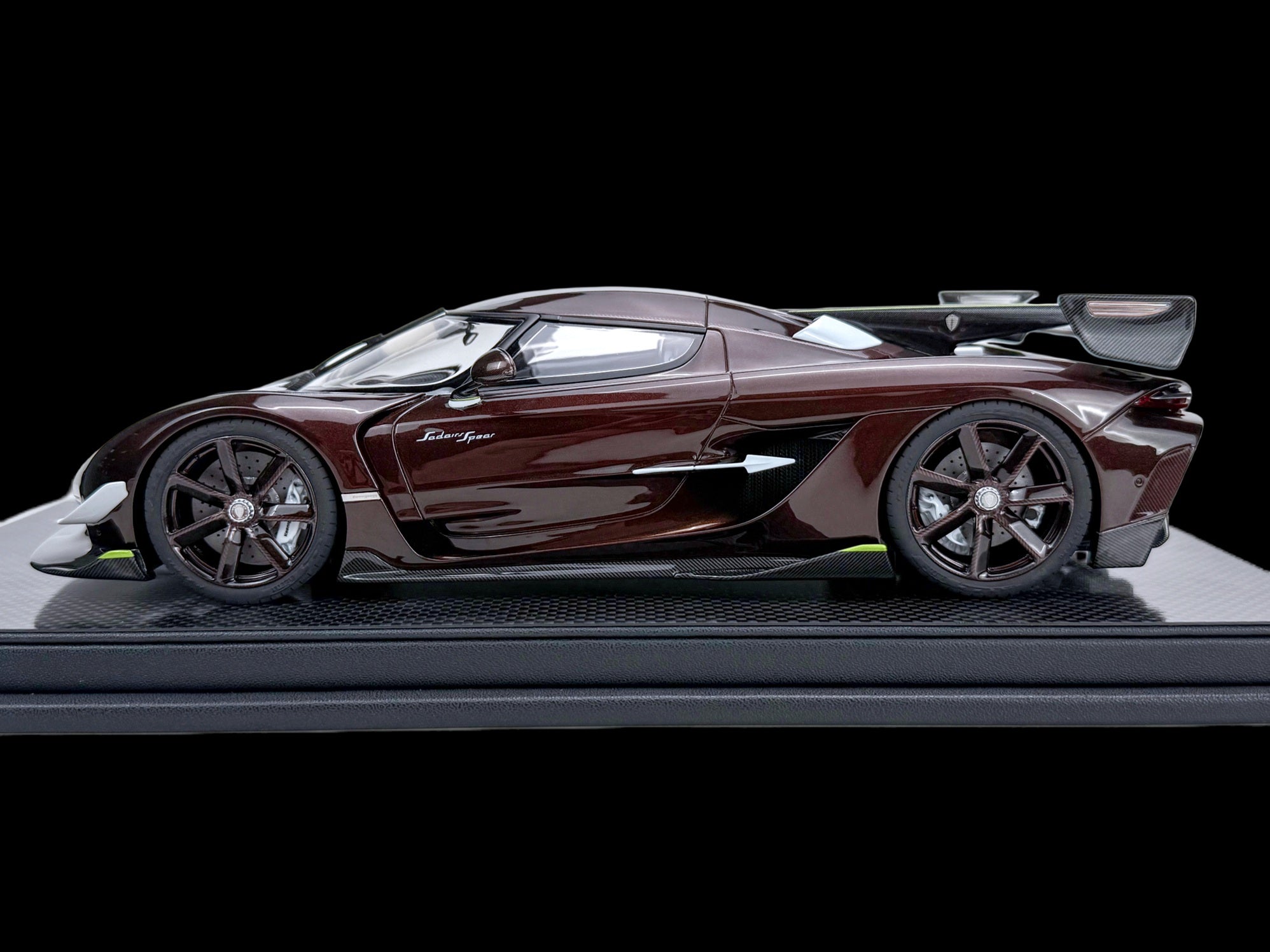 Koenigsegg Jesko Sadair Spear 1:18
