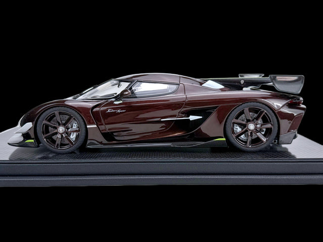 Koenigsegg Jesko Sadair Spear 1:18