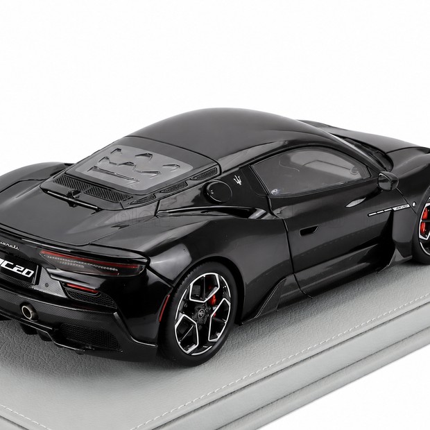 Maserati MC20 Sort - Modellbil 1:18