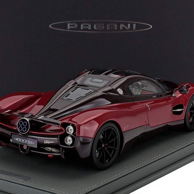 Pagani Utopia Rød - Modellbil 1:18
